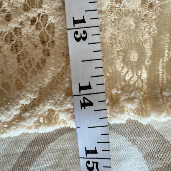 Boho Woven Paisley Lace Bell Sleeve Cropped Shirt - Picture 9 of 9